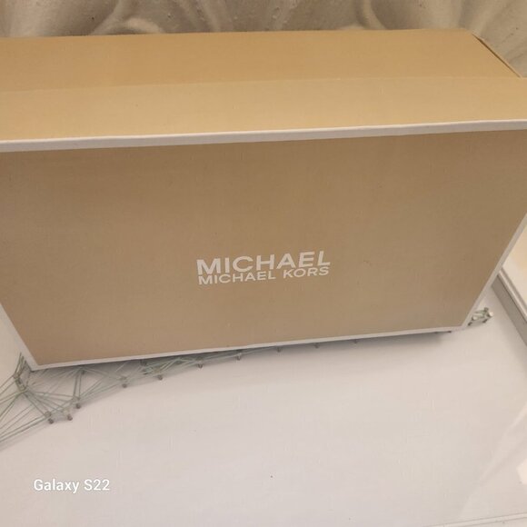 Michael Kors "Rory" Loafers. NIB. Size 6 - Picture 7 of 12